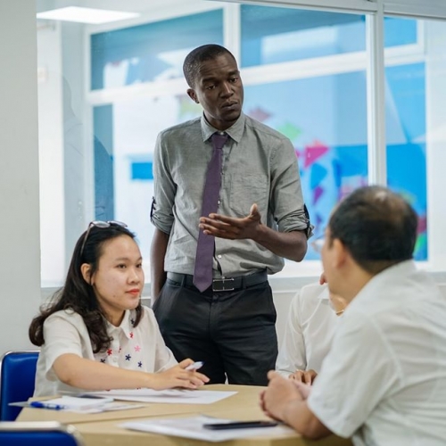 English for Lecturers/ Teachers